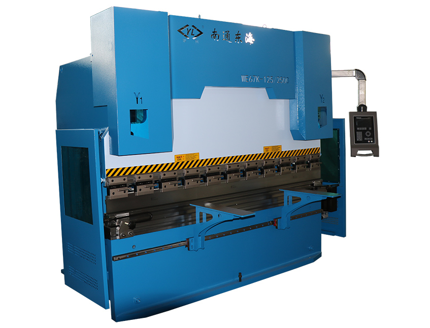 WE67K-125/2500 CNC Press Brake